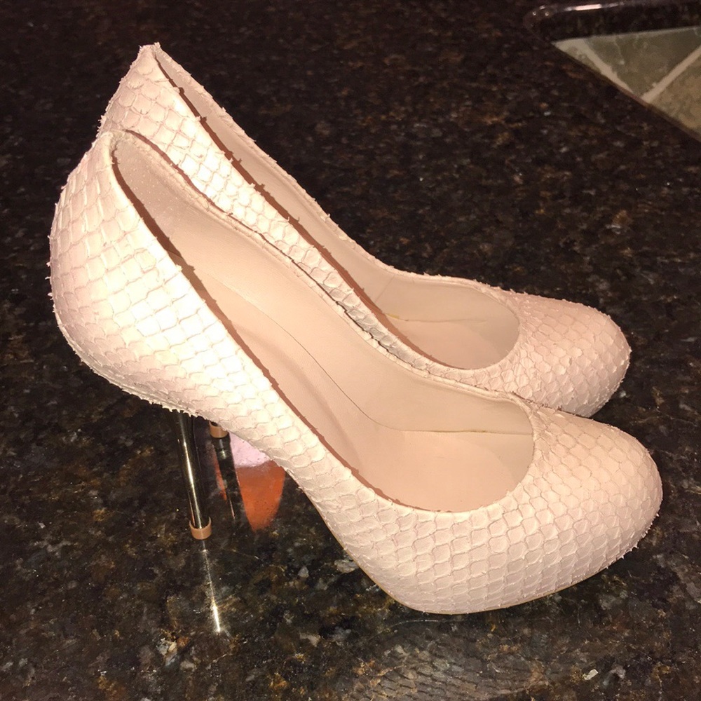 Elegant Peep Toe Heels - Nude